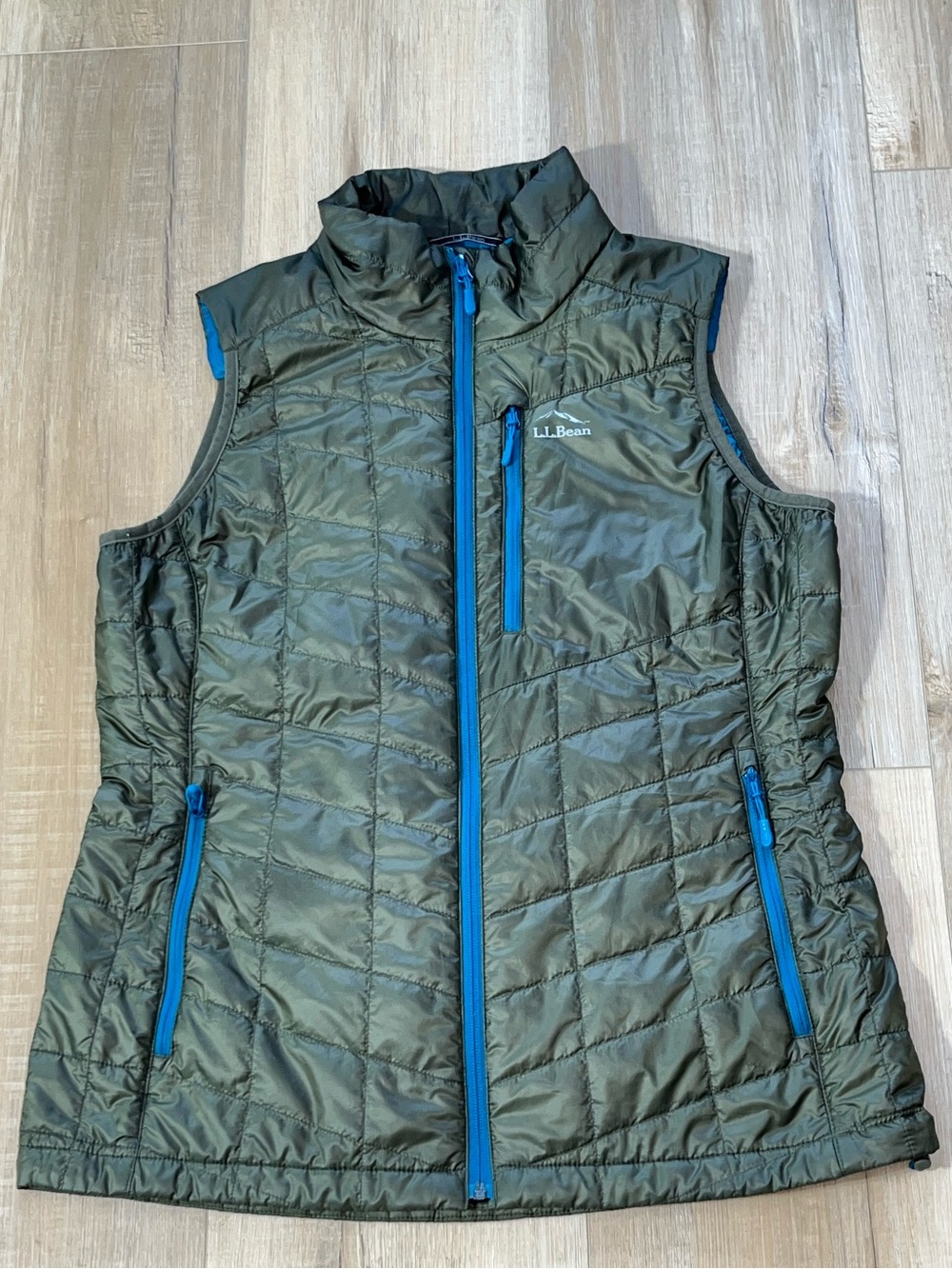 L.L. Bean Women’s PrimaLoft Packaway Vest Size Medium